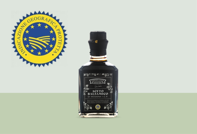 L’Aceto Balsamico di Modena IGP è un aceto balsamico tradizionale. Ha un colore bruno intenso, un profumo vibrante ed un gusto corposo ed armonioso, persistente al palato.